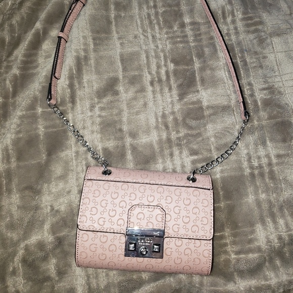 Guess Handbags - Guess G Logo Purse Cross Body Shoulder bag Guess Handbags - Guess G Logo Purse Cross Body Shoulder bag